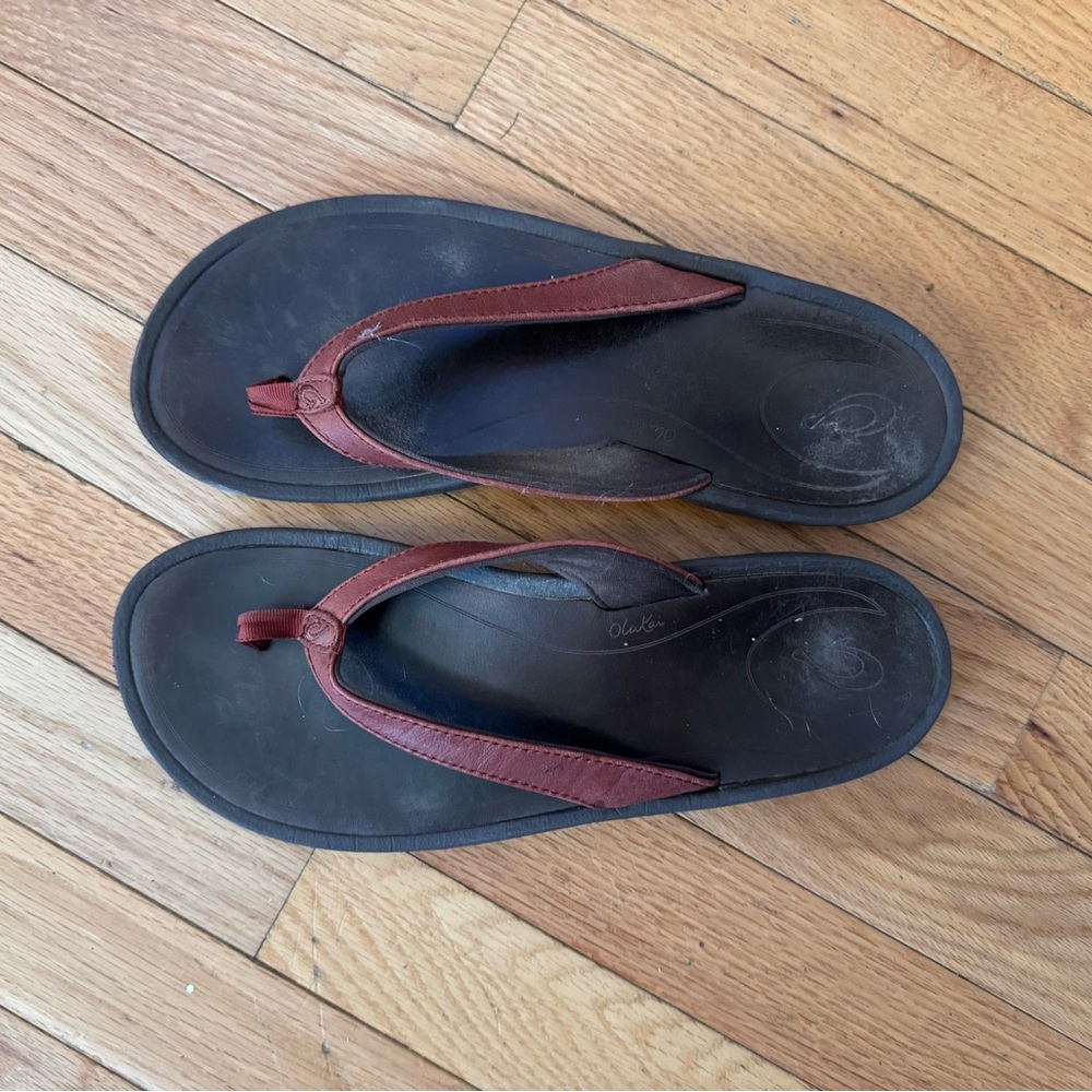 OluKai Women's Sandals in Brown and Black